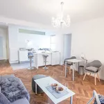 Rent 1 bedroom apartment of 603 m² in Stuttgart