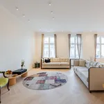 Miete 3 Schlafzimmer wohnung von 2411 m² in Berlin