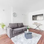 Rent 2 bedroom apartment of 39 m² in Paris