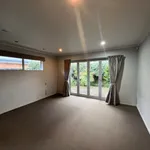 Rent 4 bedroom apartment in Hamilton