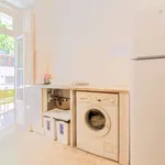 Rent a room of 120 m² in lisbon