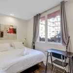 Appartement de 67 m² avec 2 chambre(s) en location à Paris