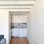 Rent 2 bedroom apartment in Porto