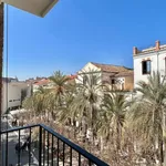 Rent a room of 85 m² in Granada