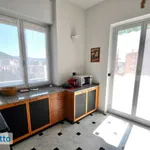 Rent 4 bedroom apartment of 120 m² in Genoa