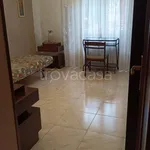 Rent 4 bedroom apartment of 90 m² in Milano