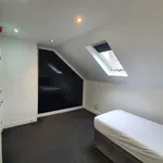 Rent 6 bedroom house in Yorkshire And The Humber