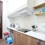 Rent a room of 300 m² in valencia