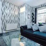 Rent 2 bedroom flat in Bradford