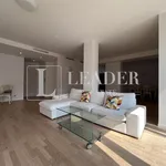 Rent 4 bedroom apartment of 197 m² in Bucuresti