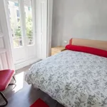 Rent a room of 140 m² in Madrid