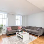 Rent 2 bedroom apartment of 70 m² in London