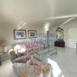 Rent 4 bedroom apartment in Taggia