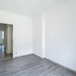 Rent 4 bedroom apartment in La Chaux-de-Fonds