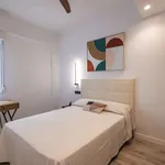 Rent a room of 103 m² in valencia