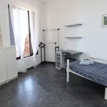 Rent 4 bedroom apartment in Athens