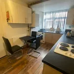 Rent 4 bedroom house in Salford