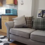 Rent 2 bedroom flat in East Midlands