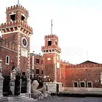 Rent 2 bedroom apartment of 45 m² in Venezia