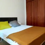 Rent a room of 95 m² in Madrid