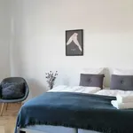 Rent a room of 201 m² in berlin