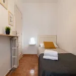 Rent a room of 120 m² in madrid