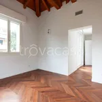 Rent 4 bedroom house of 205 m² in Milano