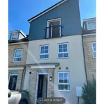 Rent 4 bedroom house in Lancaster