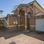 Rent 3 bedroom house in Burswood