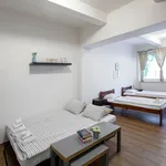 Rent 1 bedroom apartment of 25 m² in Prague