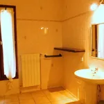 Rent 4 bedroom house of 120 m² in Cazaubon