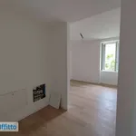 Rent 2 bedroom apartment of 60 m² in Milan