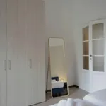 Rent 1 bedroom apartment in Milan