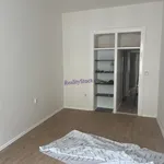 Pronajměte si 4 ložnic/e byt o rozloze 131 m² v Praha