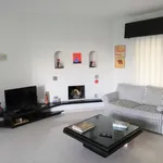 Rent 2 bedroom apartment of 95 m² in Puerto Banús