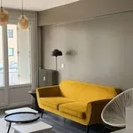 Appartement de 105 m² avec 6 chambre(s) en location à Poitiers