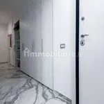 Rent 4 bedroom apartment of 180 m² in Opera