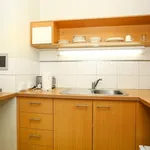 Rent 1 bedroom apartment in Surfers Paradise