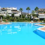 Rent 3 bedroom apartment of 230 m² in Marbella