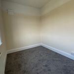 Rent 3 bedroom flat in South West England