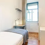 Rent a room in lisbon