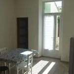 Rent 2 bedroom apartment of 35 m² in Châteaurenard