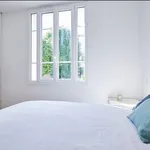 Appartement de 400 m² avec 1 chambre(s) en location à Paris