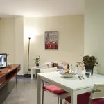 Rent 2 bedroom apartment of 35 m² in Barcelona