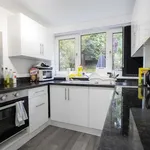 Rent 3 bedroom flat in West Midlands