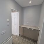 3 bedroom property to let in Pant Yr Heol, NEATH - £900 pcm
