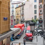 Rent a room of 130 m² in madrid