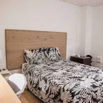 Rent a room of 136 m² in valencia