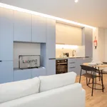 Rent 2 bedroom apartment of 34 m² in Porto