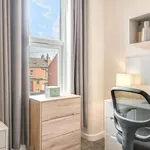 Rent 4 bedroom house in Leeds